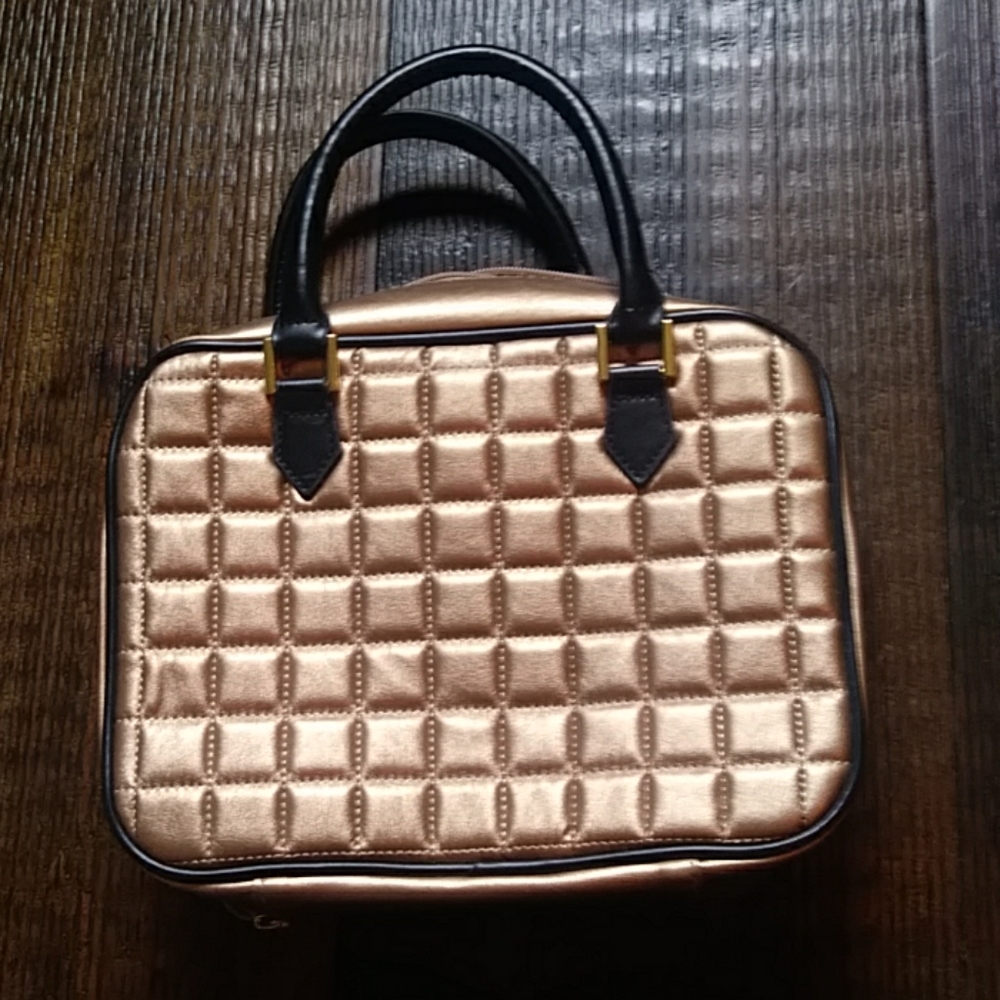Travel jewelry and makeup case